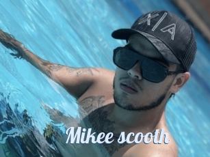 Mikee_scooth