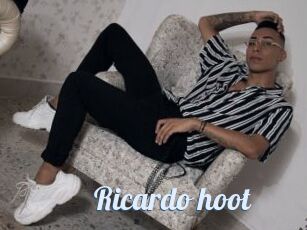 Ricardo_hoot