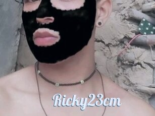 Ricky23cm